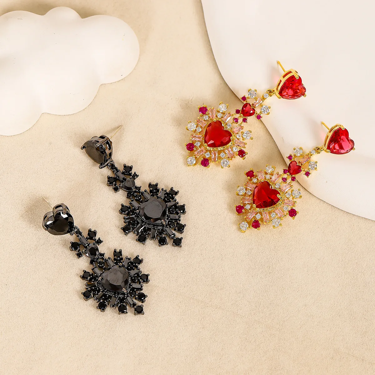 black red earrings for women sweet jewelry heart pendant earrings
black red earrings for women sweet jewelry heart pendant earrings
