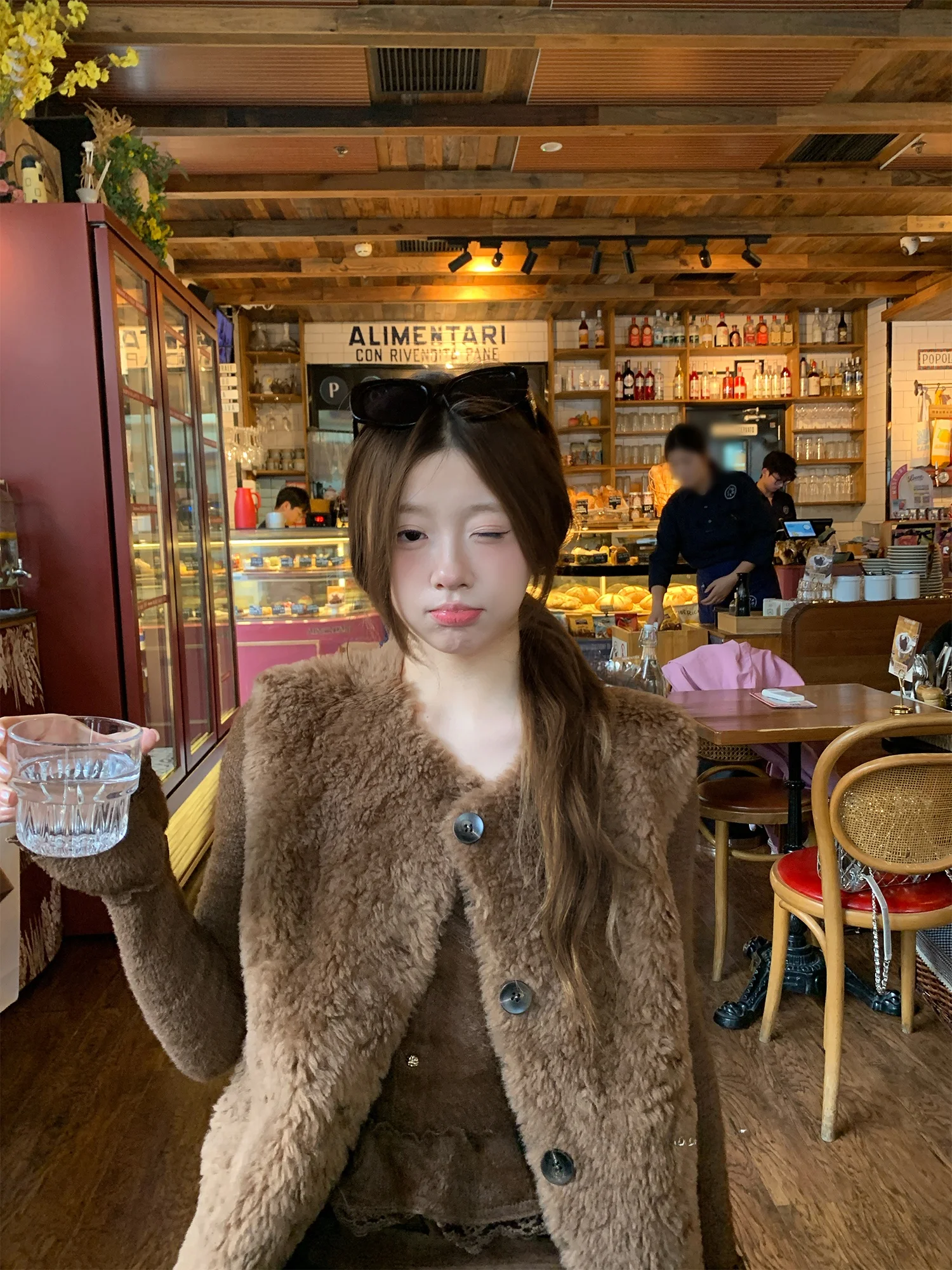 Женский шерстяной жилет из натурального меха, коричневый, из овечьей шерсти, теплый, зимний, модный
Женский шерстяной жилет из натурального меха, коричневый, из овечьей шерсти, теплый, зимний, модный