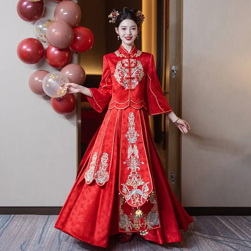 Новое свадебное платье в традиционном китайском стиле
Новое свадебное платье в традиционном китайском стиле