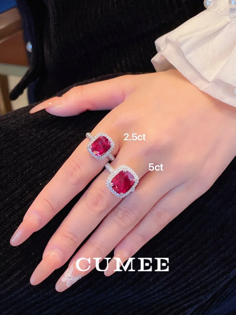 Женское кольцо CUMEE Full Fire Color 2,5 карата и 5 карат с синтетическим рубином и посеребренным золотом 925 пробы
Женское кольцо CUMEE Full Fire Color 2,5 карата и 5 карат с синтетическим рубином и посеребренным золотом 925 пробы