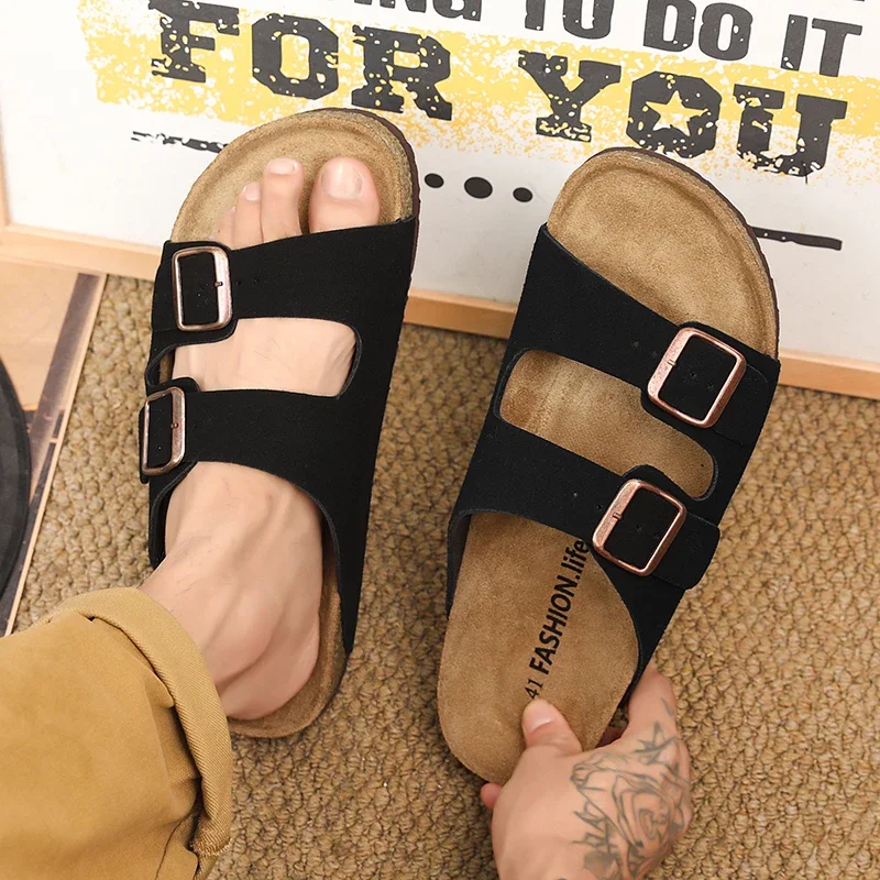 High Quality Men's Slippers Buckle Design Beach Slippers For Men Comfortable Indoor Outdoor Slides Women Non-slip Casual Shoes
High Quality Men's Slippers Buckle Design Beach Slippers For Men Comfortable Indoor Outdoor Slides Women Non-slip Casual Shoes