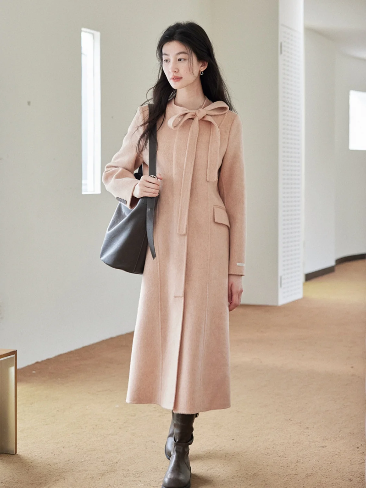 Winter Woolen Double-Faced Tweed Coat Women's Belted Waist Design Korean Sle Long Sve Thiened Faion Outerwear
Winter Woolen Double-Faced Tweed Coat Women's Belted Waist Design Korean Sle Long Sve Thiened Faion Outerwear