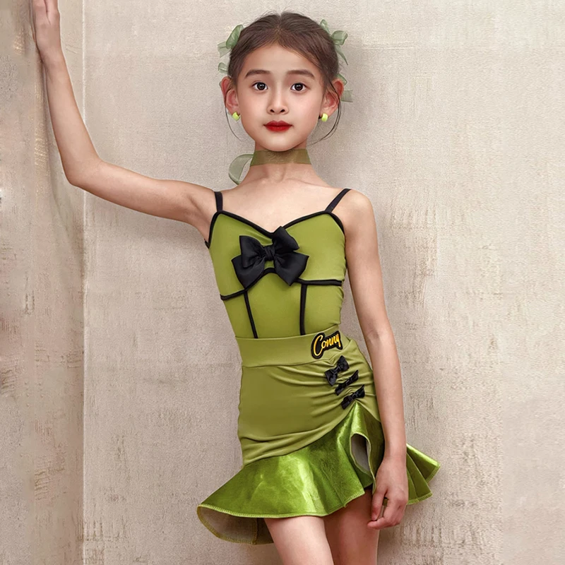 2025 New Latin Dance Dress Sleeveless Performance Dress Green Ruffle Skirt Girl Rumba Samba Stage Costume Kid Dancewear AMY1822
2025 New Latin Dance Dress Sleeveless Performance Dress Green Ruffle Skirt Girl Rumba Samba Stage Costume Kid Dancewear AMY1822