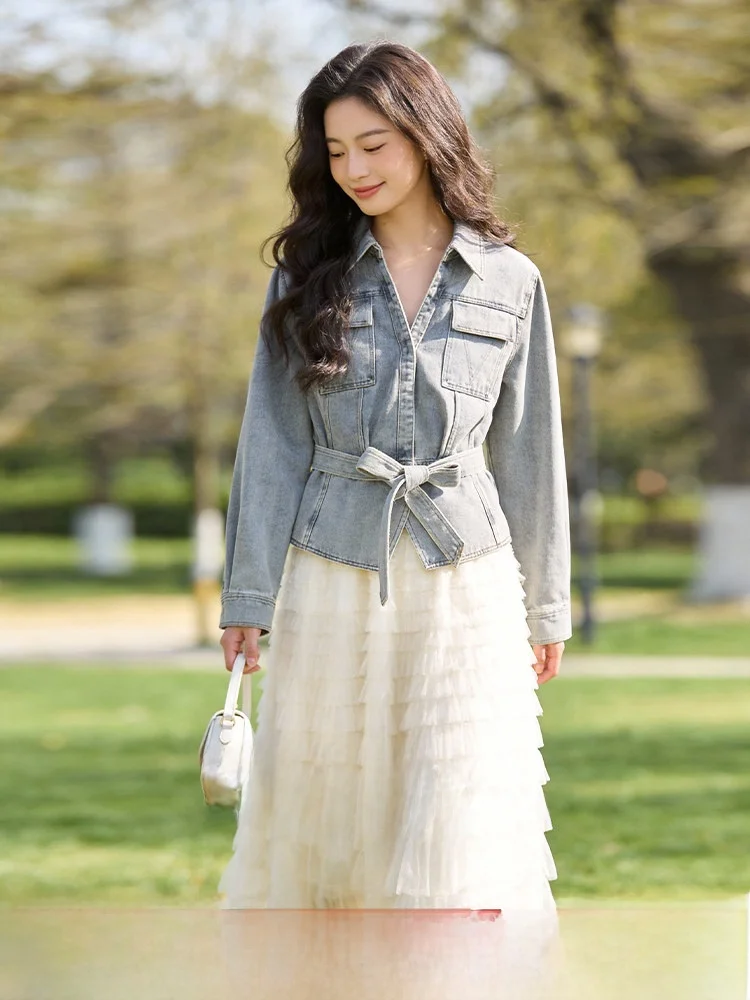 plus Size Women's Denim Shirt And Skirt Set Spring 2026 Belted Long Sleeve Fashionable Slimming Cake Skirt Commute Style Cotton
plus Size Women's Denim Shirt And Skirt Set Spring 2026 Belted Long Sleeve Fashionable Slimming Cake Skirt Commute Style Cotton
