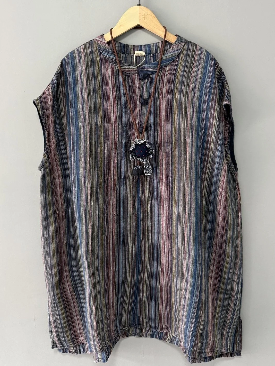Chinese Style Button up Striped Loose Fit Sleeveless Midi Shirt for plus Size Women Summer Vintage Casual Cotton Linen Top
Chinese Style Button up Striped Loose Fit Sleeveless Midi Shirt for plus Size Women Summer Vintage Casual Cotton Linen Top