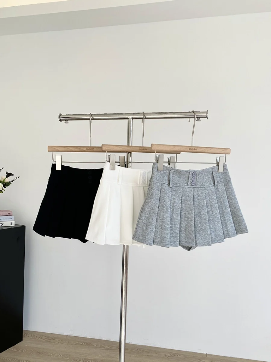 2025 Summer New Korean Style High Waist Pleated Short Skirt Women's Anti-Light Casual Fashion Commute Pure Color Polyester Fiber
2025 Summer New Korean Style High Waist Pleated Short Skirt Women's Anti-Light Casual Fashion Commute Pure Color Polyester Fiber