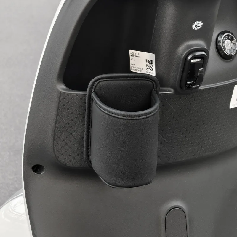 Universal Car Door Cup Holder Box Back Clip Design Drink Rack Storage Bin Car Seat Back Water Cup Box Organizer Pocket
Universal Car Door Cup Holder Box Back Clip Design Drink Rack Storage Bin Car Seat Back Water Cup Box Organizer Pocket