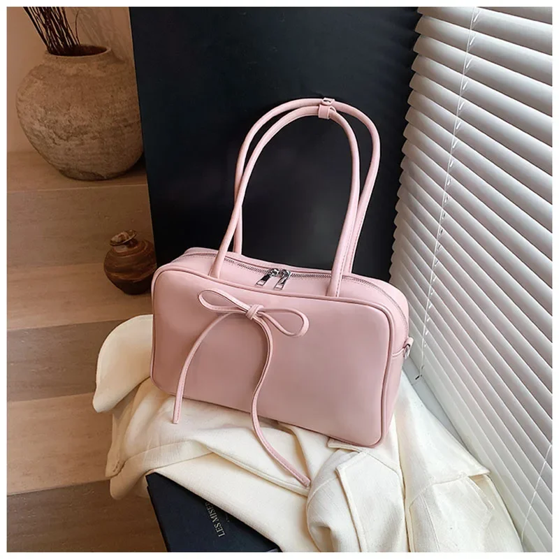 Women's Casual Large Capacity Handbags Elegant Bow One Shoulder Bags Korean Vintage Versatile Texture PU Travel Tote Bag
Women's Casual Large Capacity Handbags Elegant Bow One Shoulder Bags Korean Vintage Versatile Texture PU Travel Tote Bag
