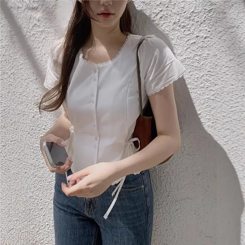 Korean Style Sweet Lace Trim Belted Slimming Bubble Sleeve Short Sleeve Shirt Women's Fashion Summer Shirt Cotton Material
Korean Style Sweet Lace Trim Belted Slimming Bubble Sleeve Short Sleeve Shirt Women's Fashion Summer Shirt Cotton Material