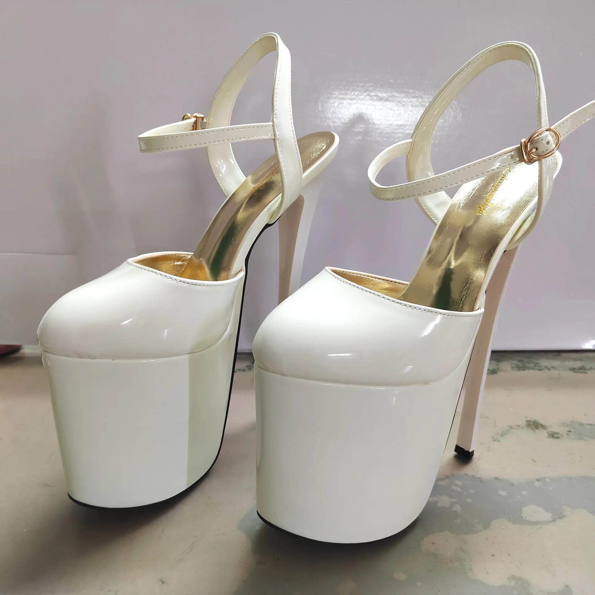 Women's 19/22 Cm Extreme High Heels Sandals Platform Pumps Sexy Woman Pole Dance Leisure Cover Toe Buckle Strap Party Shoes
Women's 19/22 Cm Extreme High Heels Sandals Platform Pumps Sexy Woman Pole Dance Leisure Cover Toe Buckle Strap Party Shoes