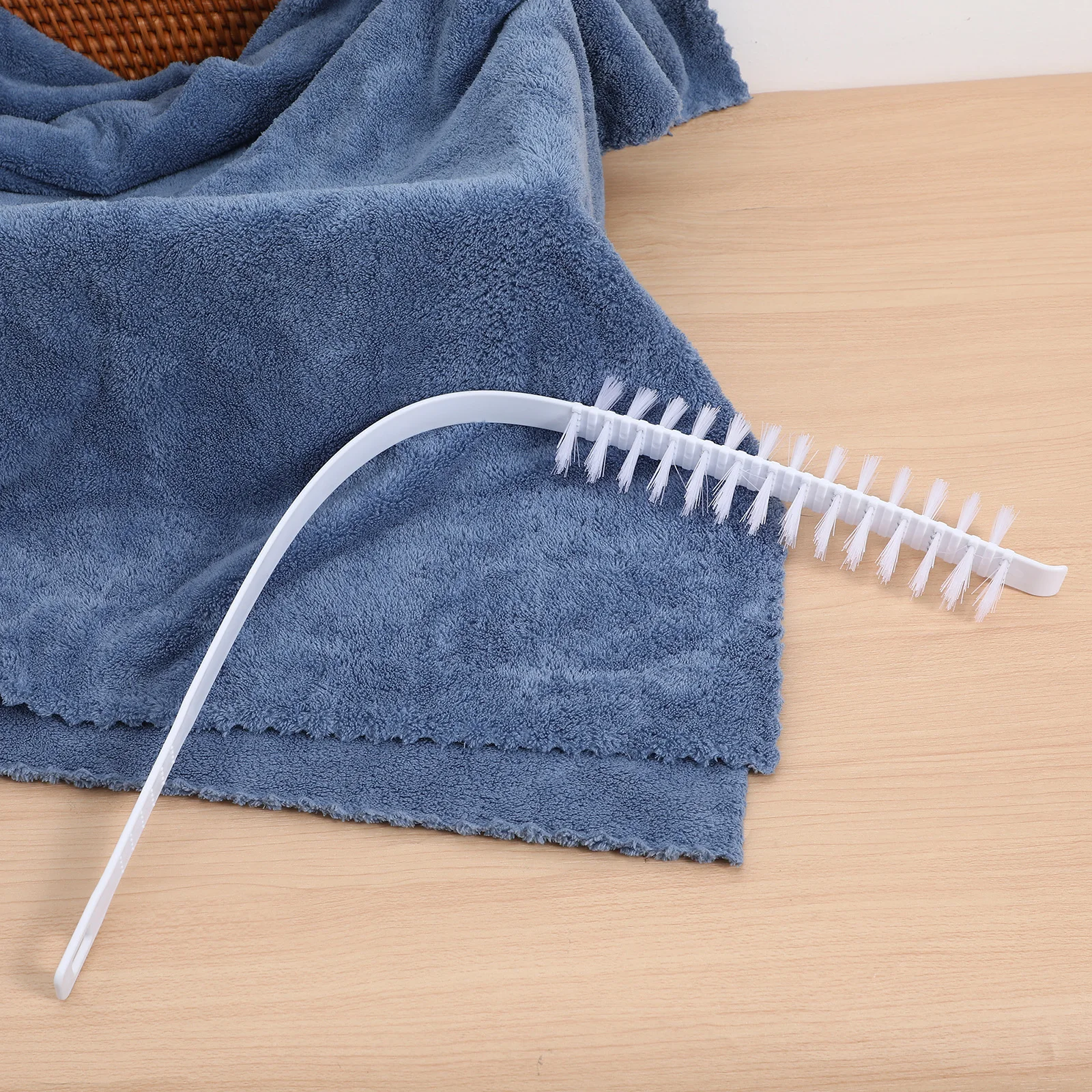 Washing Machine Brush for Cleaning Drum Gaps Dust Pet Hair Under Furniture Appliances Portable Tool White Abs Baby
Washing Machine Brush for Cleaning Drum Gaps Dust Pet Hair Under Furniture Appliances Portable Tool White Abs Baby