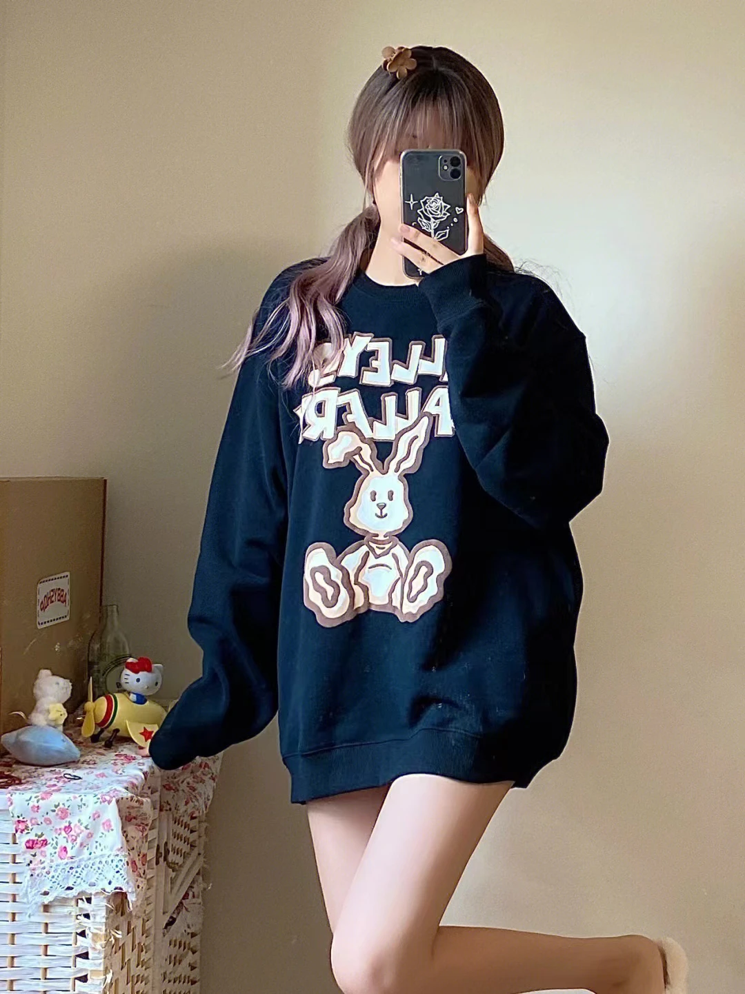 Retro American Style Women's Oversize Hoodless Sweatshirt Spring Autumn Winter Loose Fit Comfortable round Neck Long Sleeve
Retro American Style Women's Oversize Hoodless Sweatshirt Spring Autumn Winter Loose Fit Comfortable round Neck Long Sleeve