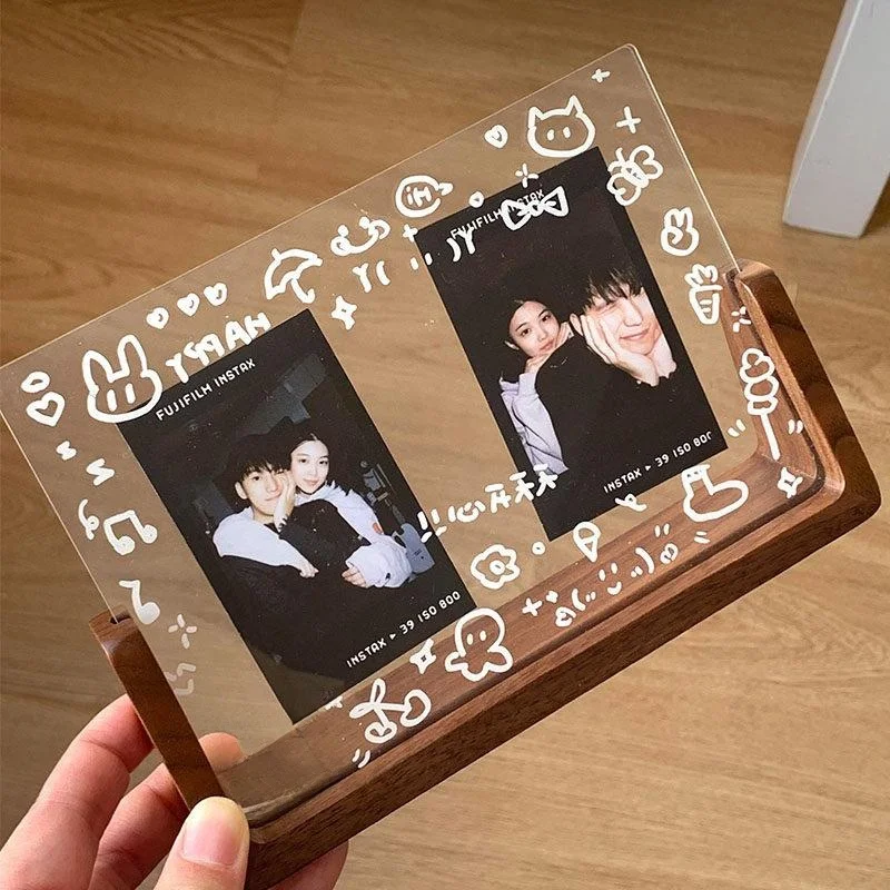 Handmade Acrylic Transparent Couple Photo Frame Desktop Decoration Gift for Boyfriend Long Rectangle Shape without Picture
Handmade Acrylic Transparent Couple Photo Frame Desktop Decoration Gift for Boyfriend Long Rectangle Shape without Picture