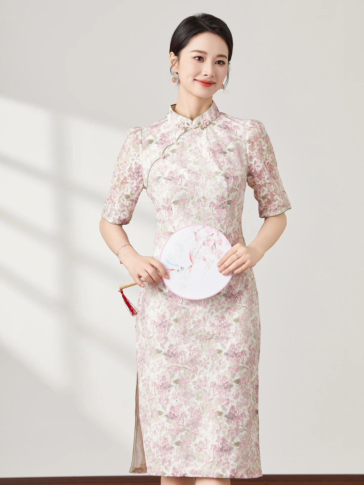 Ele Young Sle Summer Qipao Dr Reformed Version Retro Sle Polyester Fiber Breathable ort Sve Midi Qipao for Women
Ele Young Sle Summer Qipao Dr Reformed Version Retro Sle Polyester Fiber Breathable ort Sve Midi Qipao for Women