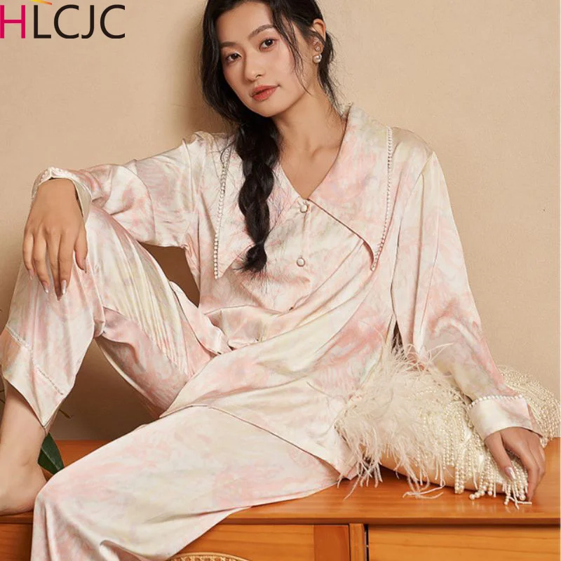 Autumn Spring Ice Silk Pajamas Women Sleepwear Long Sleeve Casual Nightwear Pyjamas Femme Suit Home Clothes Printed Sleep Set
Autumn Spring Ice Silk Pajamas Women Sleepwear Long Sleeve Casual Nightwear Pyjamas Femme Suit Home Clothes Printed Sleep Set
