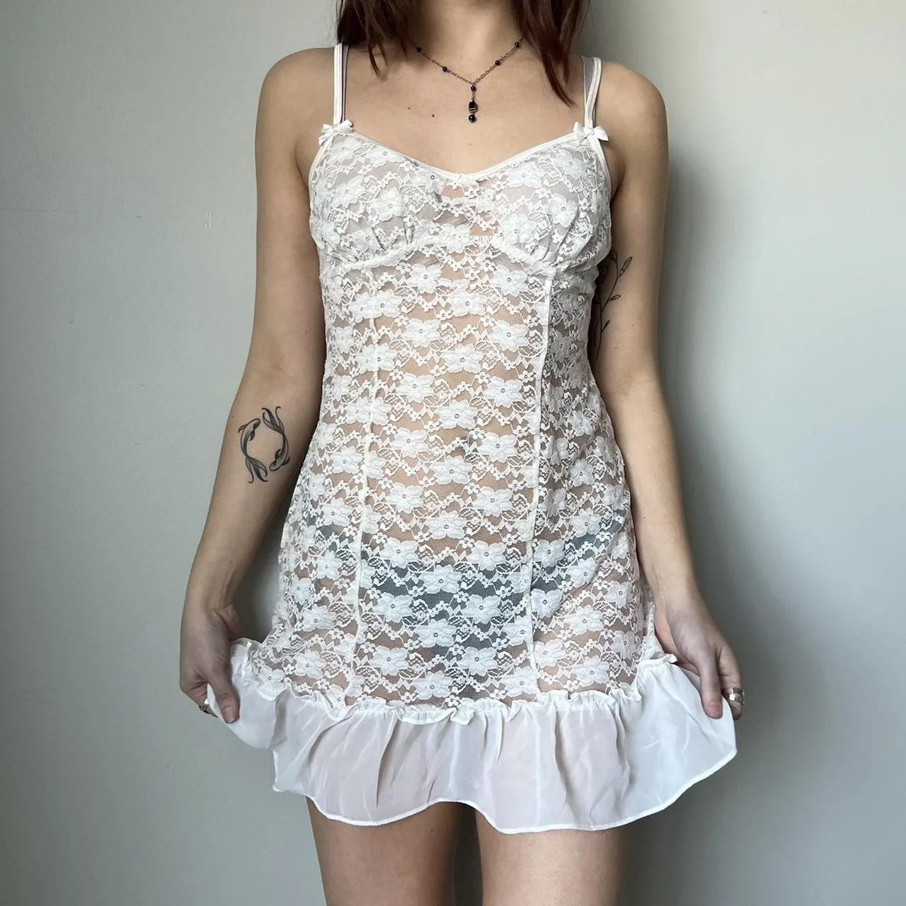 New Fashion Womens Lace Cami Dress Sleeveless Spaghetti Strap Ruffle Hem Bodycon Mini Dress Skin-Friendly Hot Sale S M L
New Fashion Womens Lace Cami Dress Sleeveless Spaghetti Strap Ruffle Hem Bodycon Mini Dress Skin-Friendly Hot Sale S M L