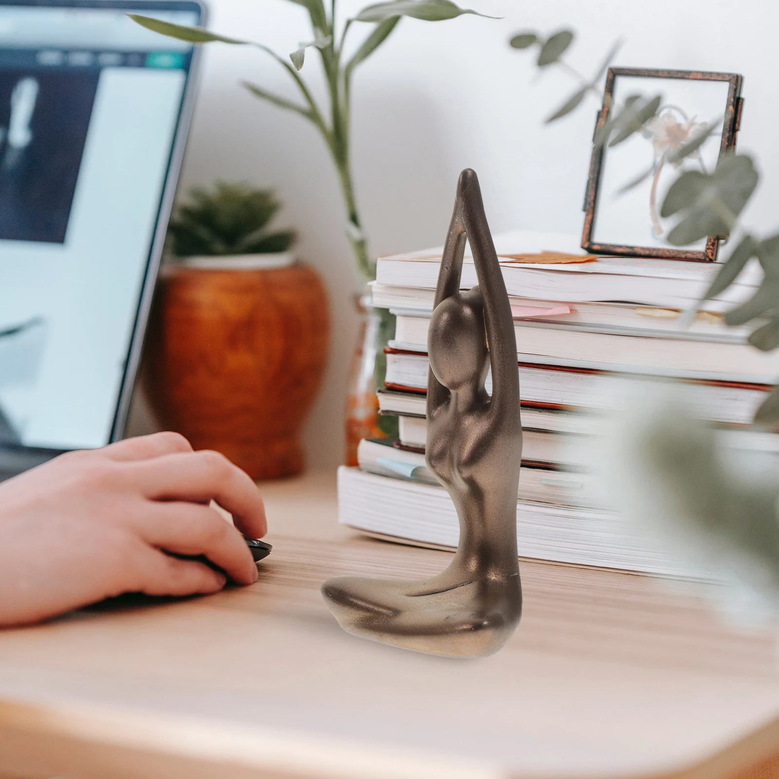 2Pcs Yoga Figurine Resin Statue Home Decor Bedroom Office Shelf Windowsill Yoga nament Fine Details Realistic Lifelike Zen 
2Pcs Yoga Figurine Resin Statue Home Decor Bedroom Office Shelf Windowsill Yoga nament Fine Details Realistic Lifelike Zen