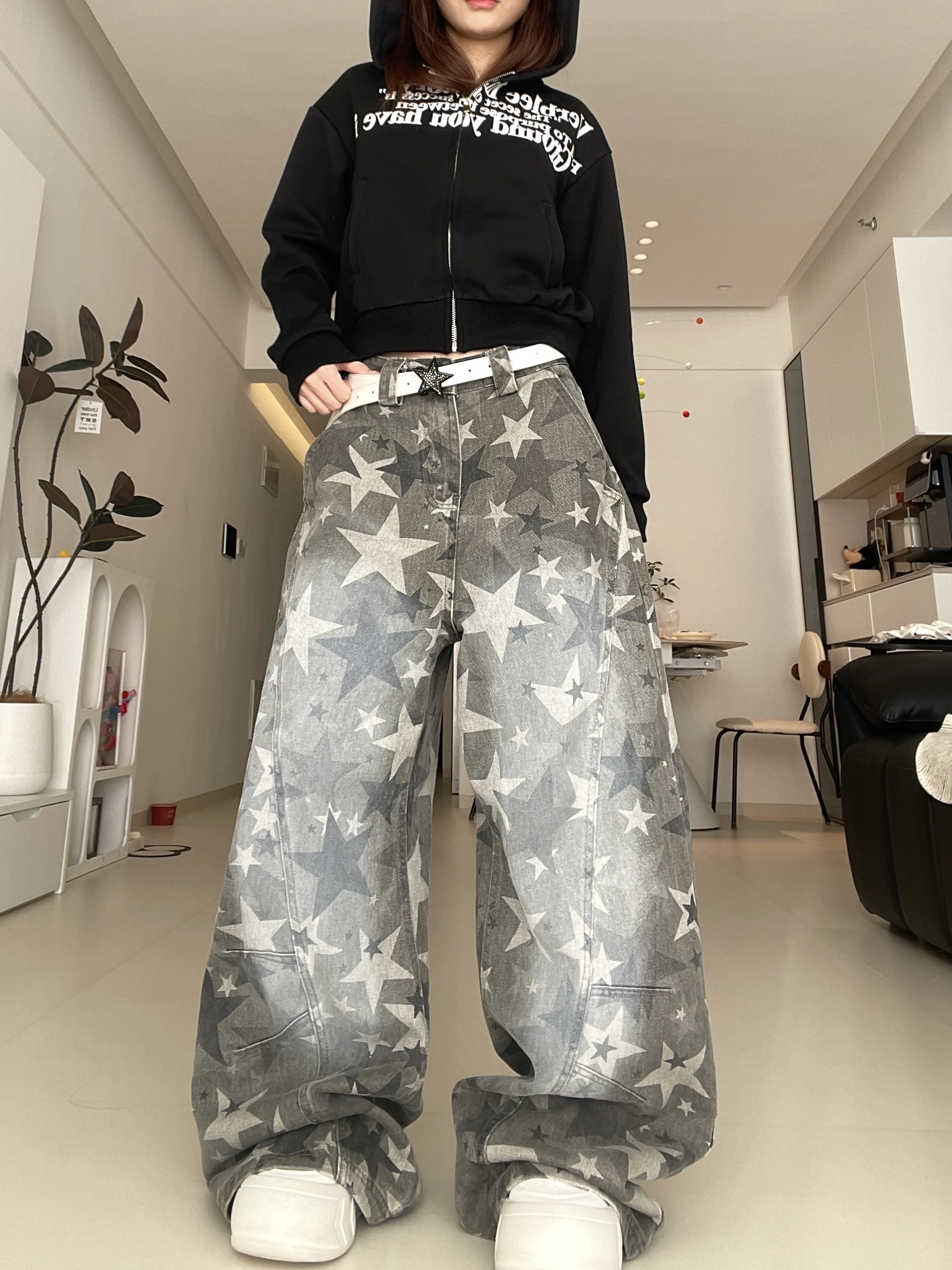 Винтажные джинсы Waed в американском стиле, женские, свободные, широкие, с небольшим вырезом, в стиле хип-хоп, повседневные, хлопковые, на молнии
Винтажные джинсы Waed в американском стиле, женские, свободные, широкие, с небольшим вырезом, в стиле хип-хоп, повседневные, хлопковые, на молнии