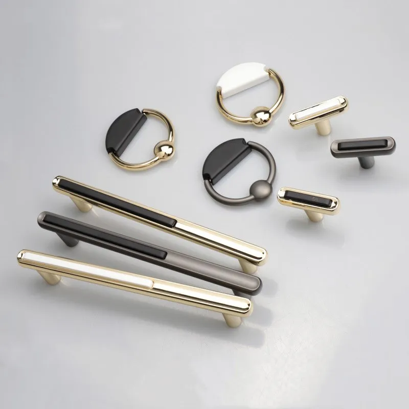 KK&FING Light Luxury Zinc Alloy Furniture Handles Drawer Knobs Kitchen Cabinet Wardrobe Door Pulls Furniture Handle Hardware
KK&FING Light Luxury Zinc Alloy Furniture Handles Drawer Knobs Kitchen Cabinet Wardrobe Door Pulls Furniture Handle Hardware