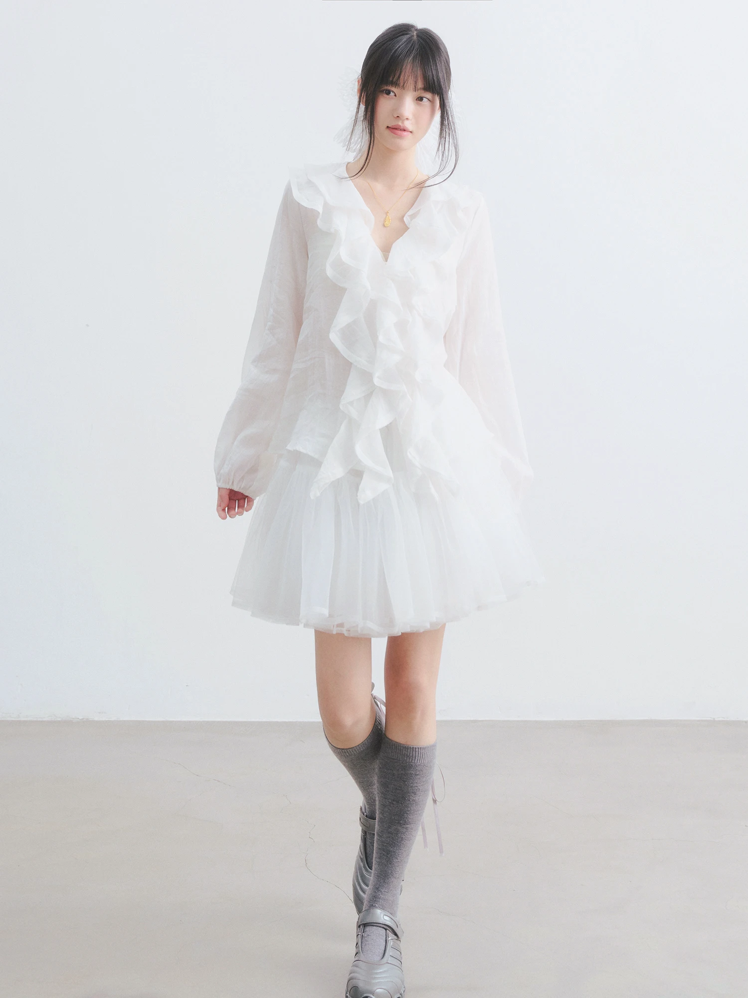 Dirl White Lace Poem Gentle Wind Loose Long Sve V-Ne Embellied irt Women's Commute Sle Breathable Linen irt
Dirl White Lace Poem Gentle Wind Loose Long Sve V-Ne Embellied irt Women's Commute Sle Breathable Linen irt