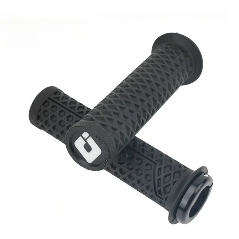 Mountain bike handlebar cover - Silicone locking grip cover - Shock absorption and anti-slip universal handle grip
Mountain bike handlebar cover - Silicone locking grip cover - Shock absorption and anti-slip universal handle grip