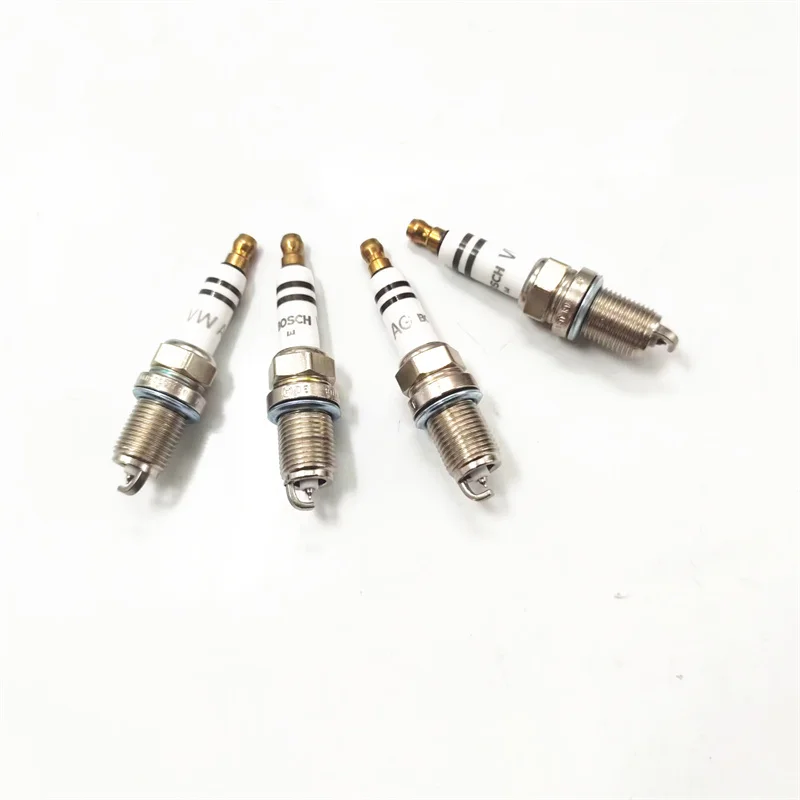 Car Iridium Or Platinum Spark Plug 2.0L For Audi A4 B7 A6 VW Golf 6 MK6 Passat B6 Jetta Tiguan Skoda Seat 06H905611 06H905601A
Car Iridium Or Platinum Spark Plug 2.0L For Audi A4 B7 A6 VW Golf 6 MK6 Passat B6 Jetta Tiguan Skoda Seat 06H905611 06H905601A