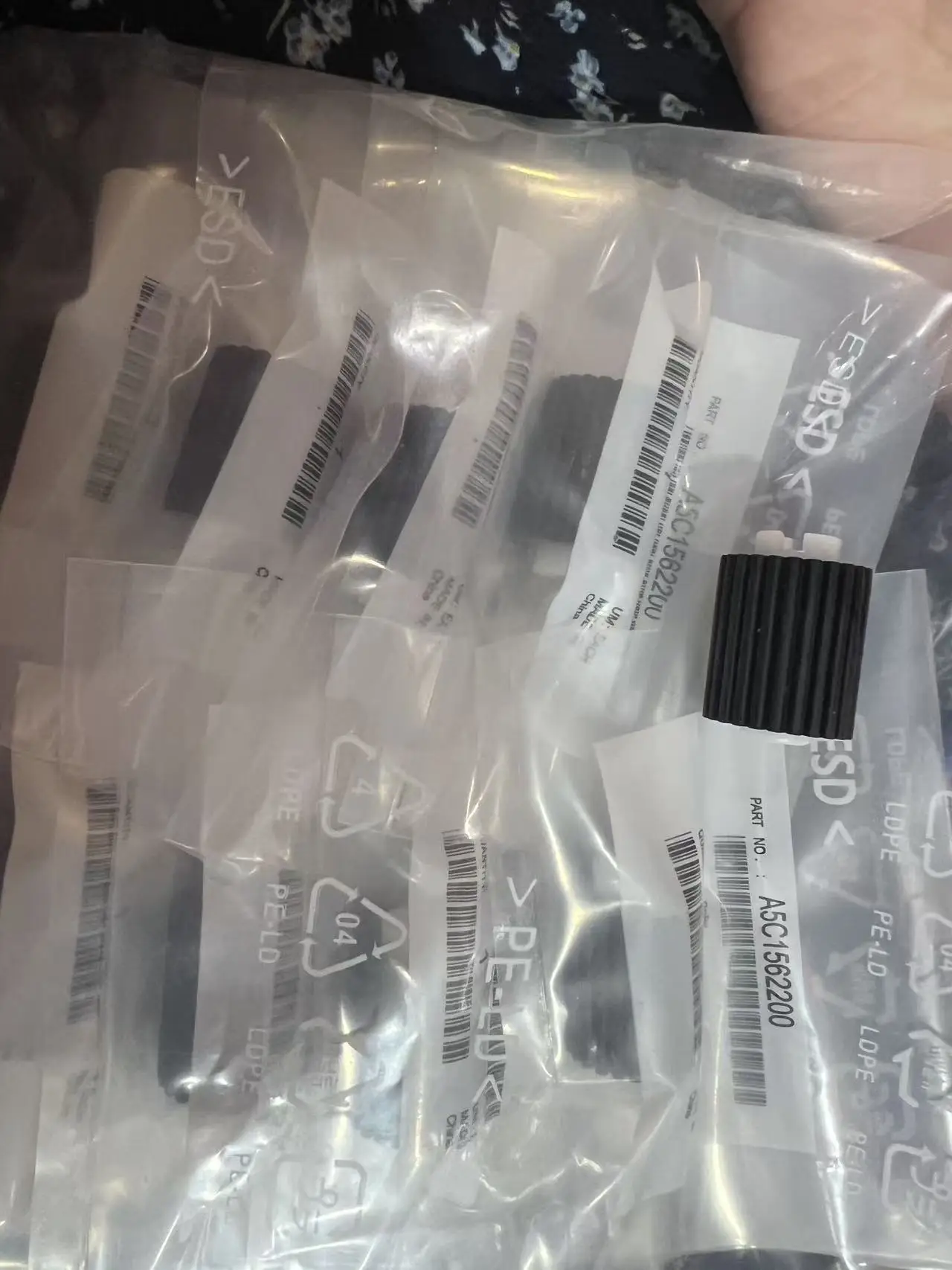 10шт. Японский ролик захвата ORIGINLA A5c1562200 для KONICA BH223 BH283 BH363 BH423 BH7823 BH7828 223 283 363 C451 C550 C650 C452
10шт. Японский ролик захвата ORIGINLA A5c1562200 для KONICA BH223 BH283 BH363 BH423 BH7823 BH7828 223 283 363 C451 C550 C650 C452