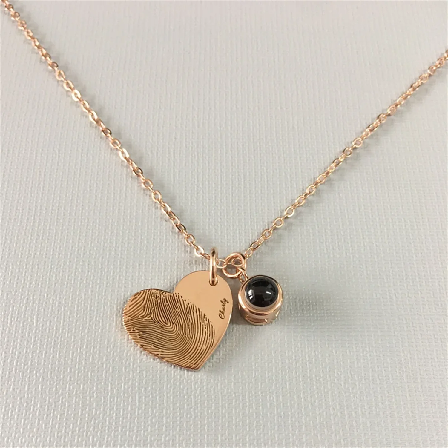Personalized Projection Necklace Custom Real Thumbprint Pendant Customized Pet Picture Fingerprint Gift For Family Pet Lovers
Personalized Projection Necklace Custom Real Thumbprint Pendant Customized Pet Picture Fingerprint Gift For Family Pet Lovers