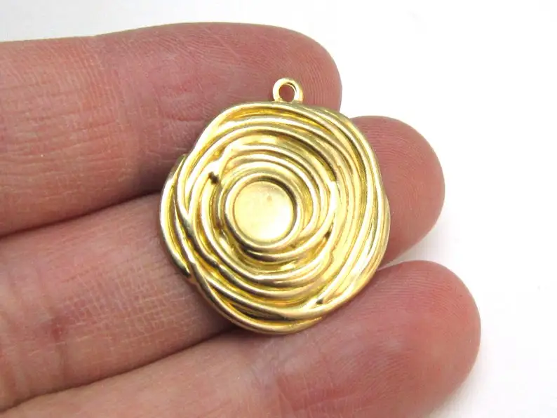 20pcs Brass Charms, Round Earring Charm, Earring Accessories, 25.6x23.5mm, Circle Brass Findings, Jewelry making R1733
20pcs Brass Charms, Round Earring Charm, Earring Accessories, 25.6x23.5mm, Circle Brass Findings, Jewelry making R1733