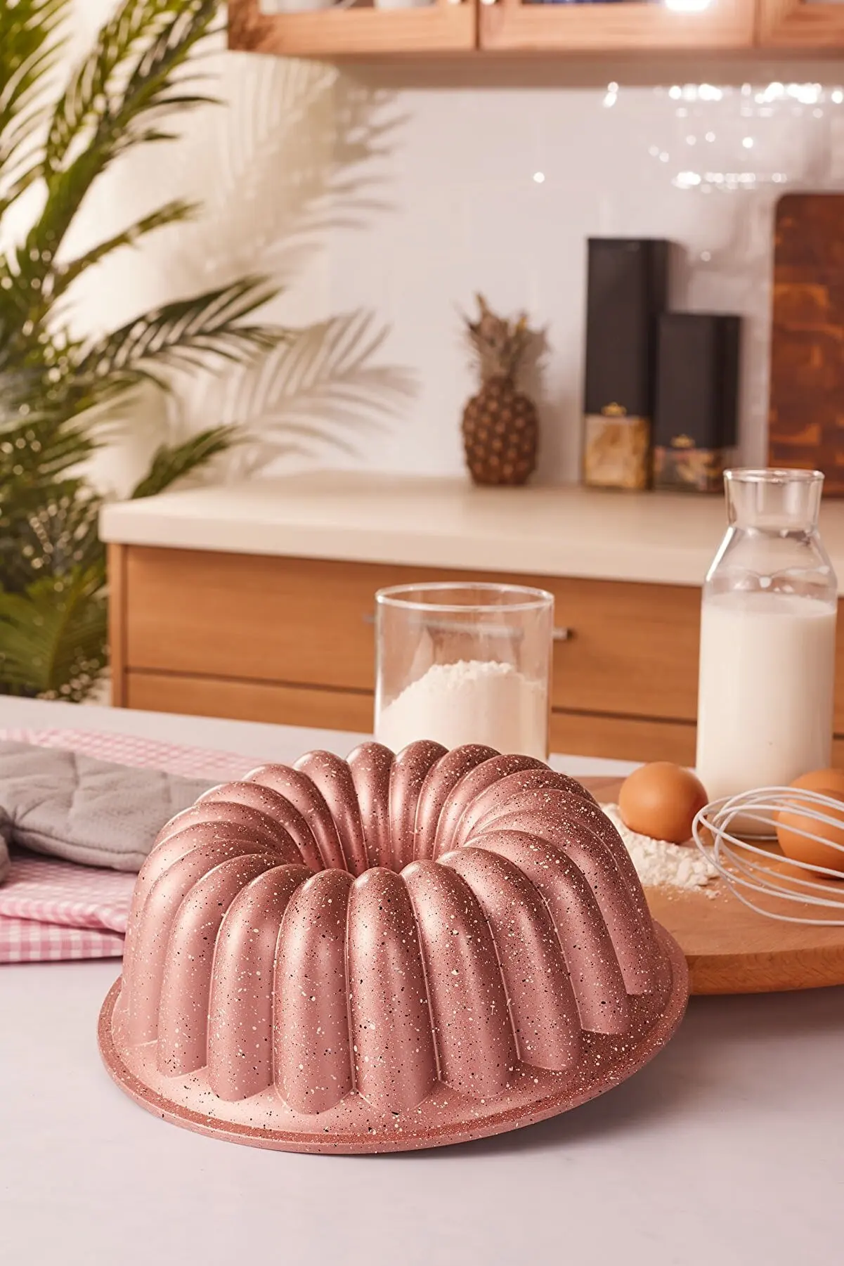 24 Cm Cast Cake Mold Golden Pink Mold for baking Bakeware Cake mold cake Pastry tools accessories Pastry and bakery accessories
24 Cm Cast Cake Mold Golden Pink Mold for baking Bakeware Cake mold cake Pastry tools accessories Pastry and bakery accessories
