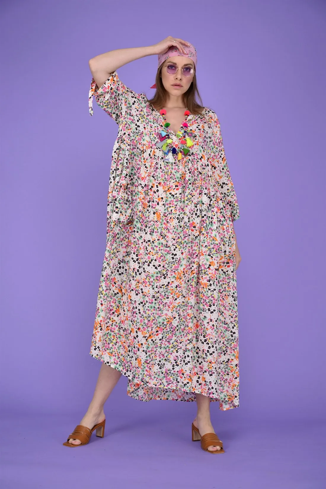 Crispy Floral Patterned 3-Buttoned Cotton Fabric Long Dress 2022 New Fashion Women's Clothing
Crispy Floral Patterned 3-Buttoned Cotton Fabric Long Dress 2022 New Fashion Women's Clothing