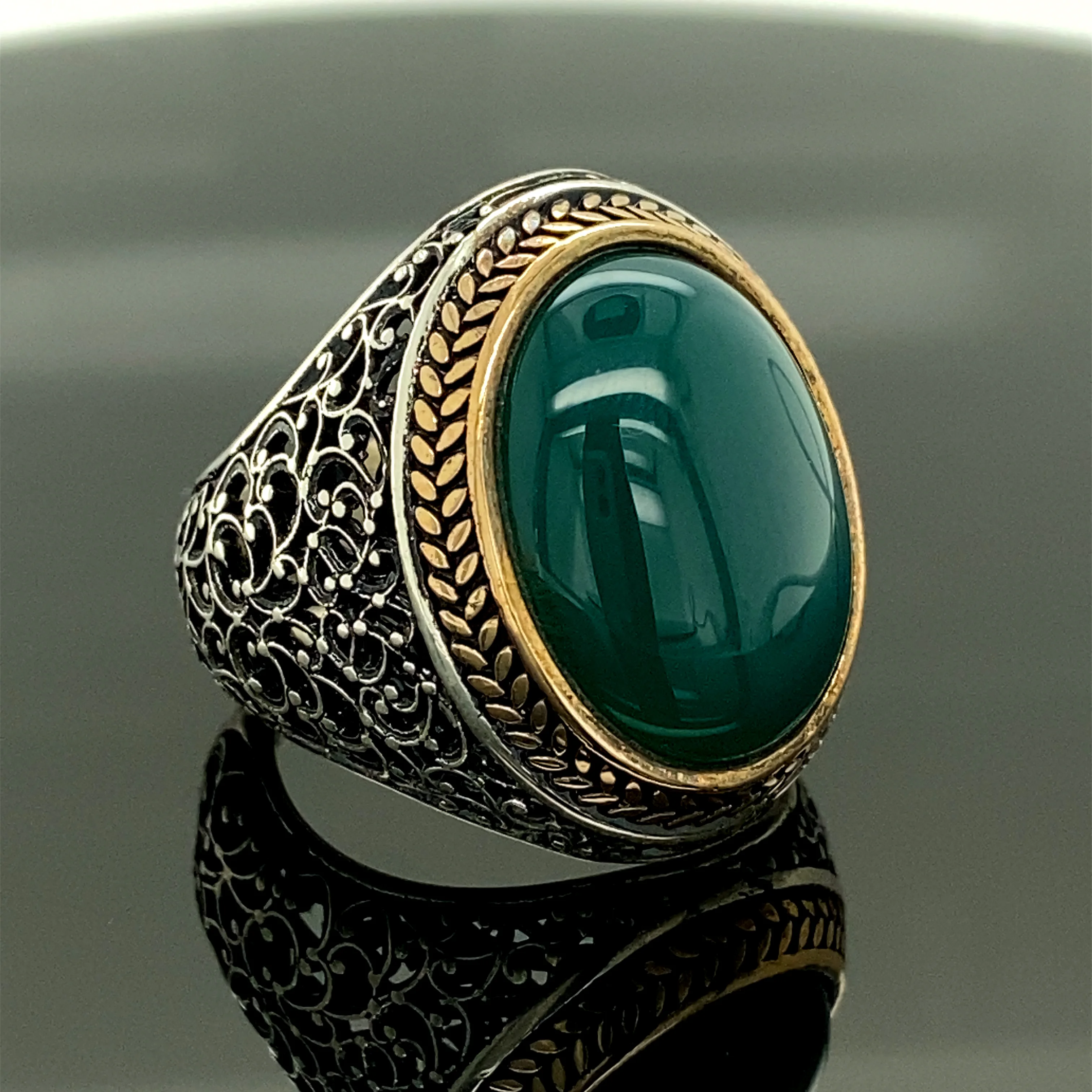 Men Handmade Ring, Green Agate Ring, Oval Aqeeq Gemstone Ring, Sterling Silver Vintage Ring, Men Silver Jewelry, father's day
Men Handmade Ring, Green Agate Ring, Oval Aqeeq Gemstone Ring, Sterling Silver Vintage Ring, Men Silver Jewelry, father's day
