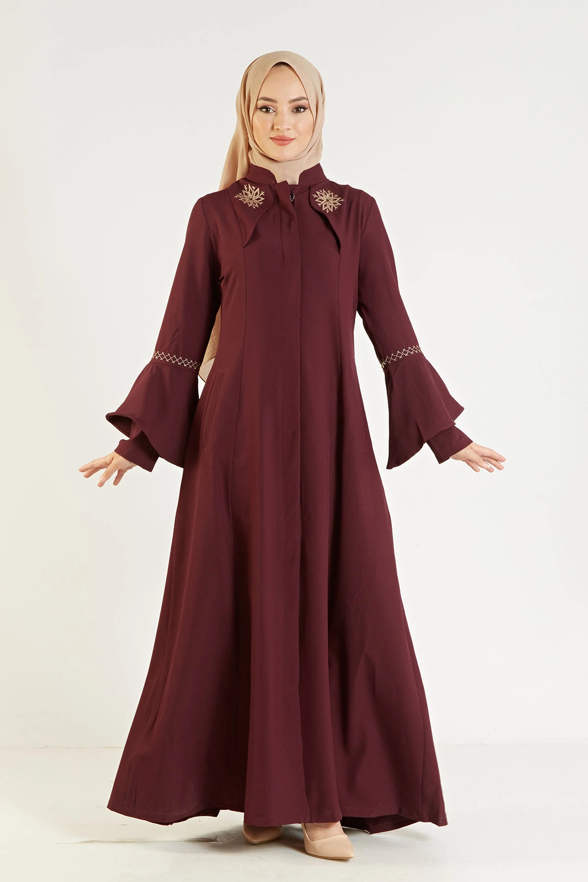 Woman Long Dresses Muslim European Clothes Ruffled and Embroidered Dress Hijabi Abaya Arabic Dubai Turkey Robe Femmes Caftan
Woman Long Dresses Muslim European Clothes Ruffled and Embroidered Dress Hijabi Abaya Arabic Dubai Turkey Robe Femmes Caftan
