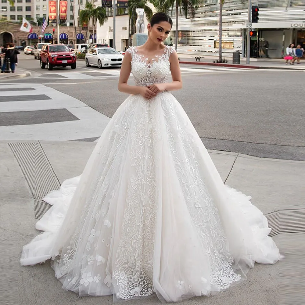 Elegant Appliques Wedding Dress Chapel Train Sweetheart Sleeveless Lace A Line Robe Custom Made Bridal Dresses Vestido De Novia
Elegant Appliques Wedding Dress Chapel Train Sweetheart Sleeveless Lace A Line Robe Custom Made Bridal Dresses Vestido De Novia