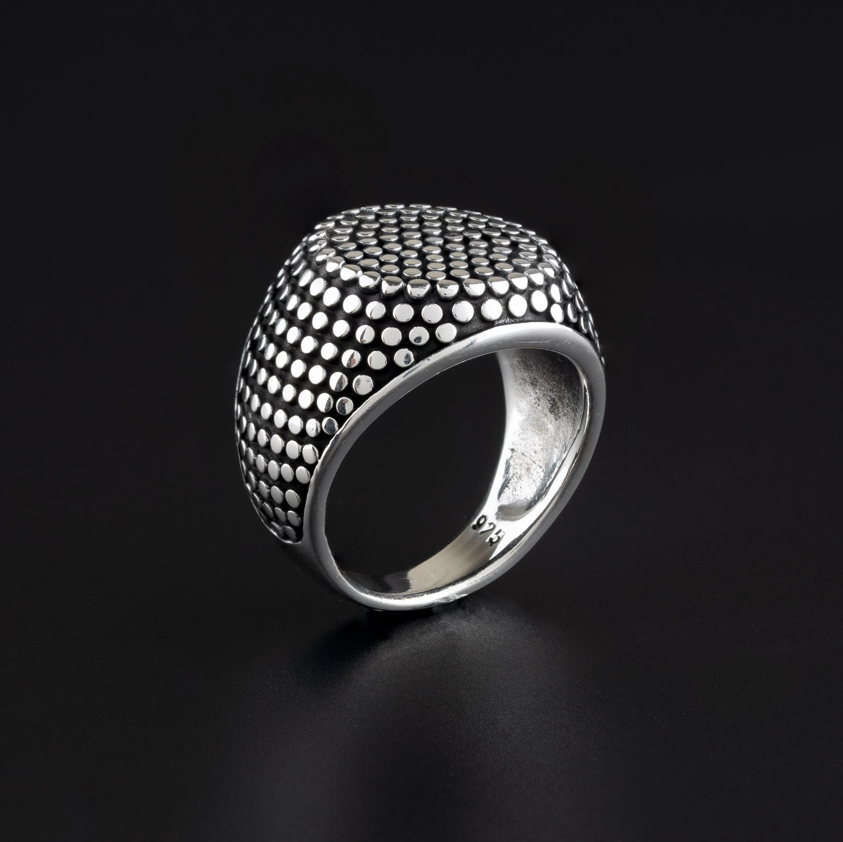 Guaranteed High-quality 925 Sterling Silver patterned ring Jewelry Made in Turkey in a luxurious way for men with gift
Guaranteed High-quality 925 Sterling Silver patterned ring Jewelry Made in Turkey in a luxurious way for men with gift