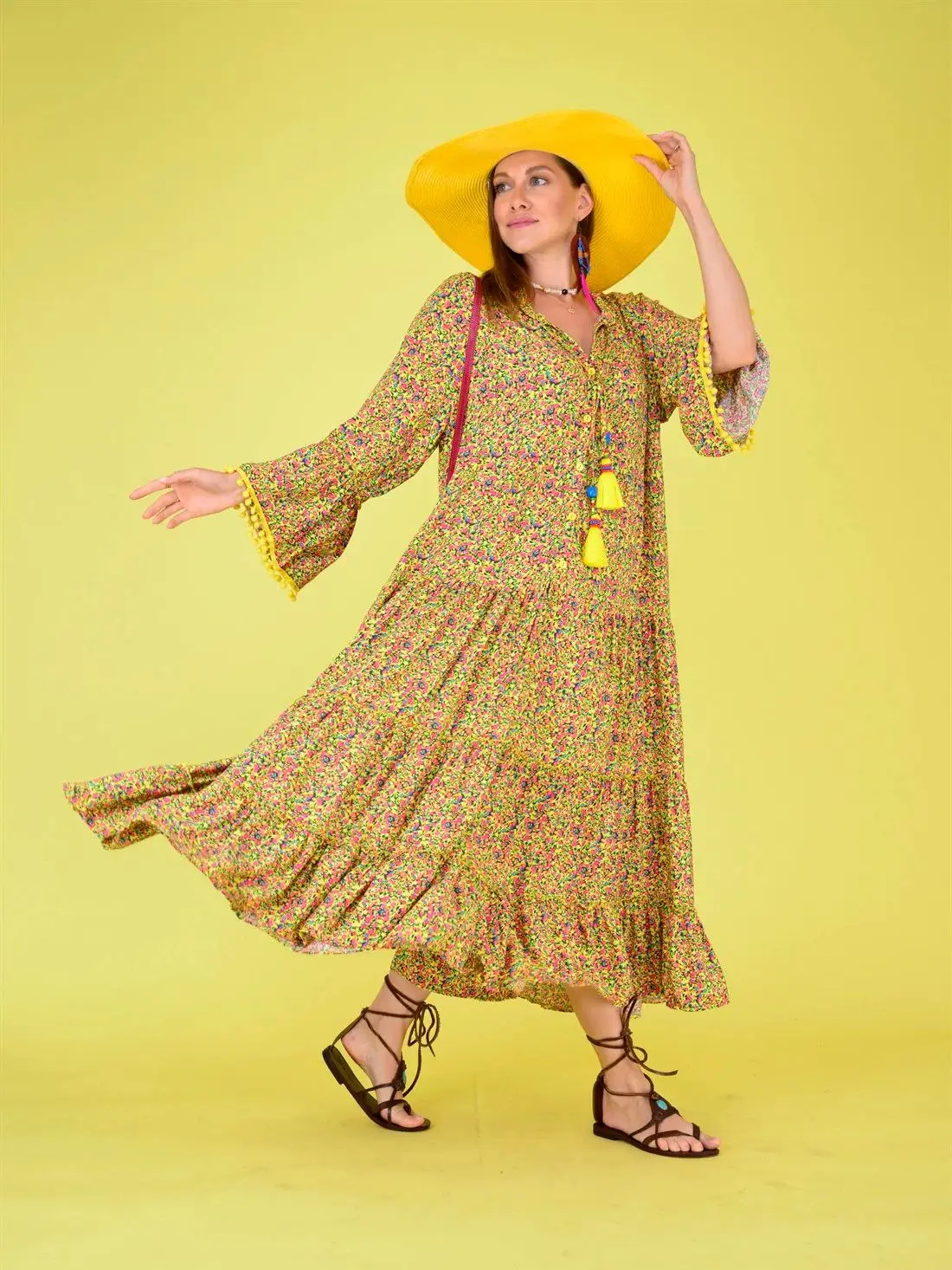 Violet Crispy Floral Pattern Tasseled Neck Pompom Sleeves Yellow Color Viscose Fabric Long Dress New Fashion Women's Clothing
Violet Crispy Floral Pattern Tasseled Neck Pompom Sleeves Yellow Color Viscose Fabric Long Dress New Fashion Women's Clothing