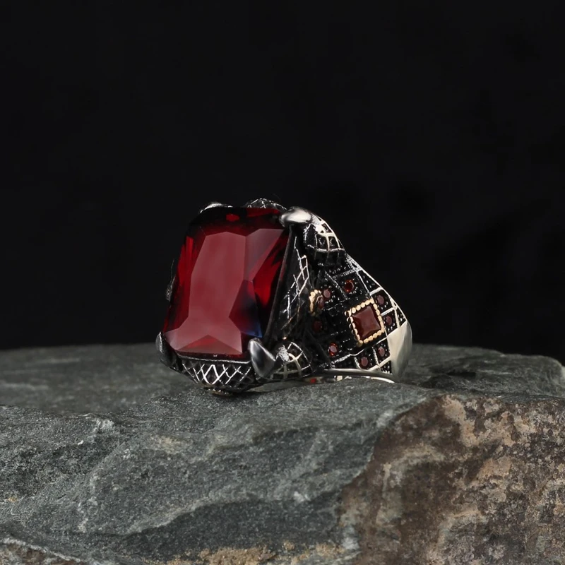 Men Claw Pattern Zircon Cubic Zirconia 925 Sterling Silver Ring Special Design 2022 Summer Winter Fashion Trend Accessories Products Free Shipping
Men Claw Pattern Zircon Cubic Zirconia 925 Sterling Silver Ring Special Design 2022 Summer Winter Fashion Trend Accessories Products Free Shipping