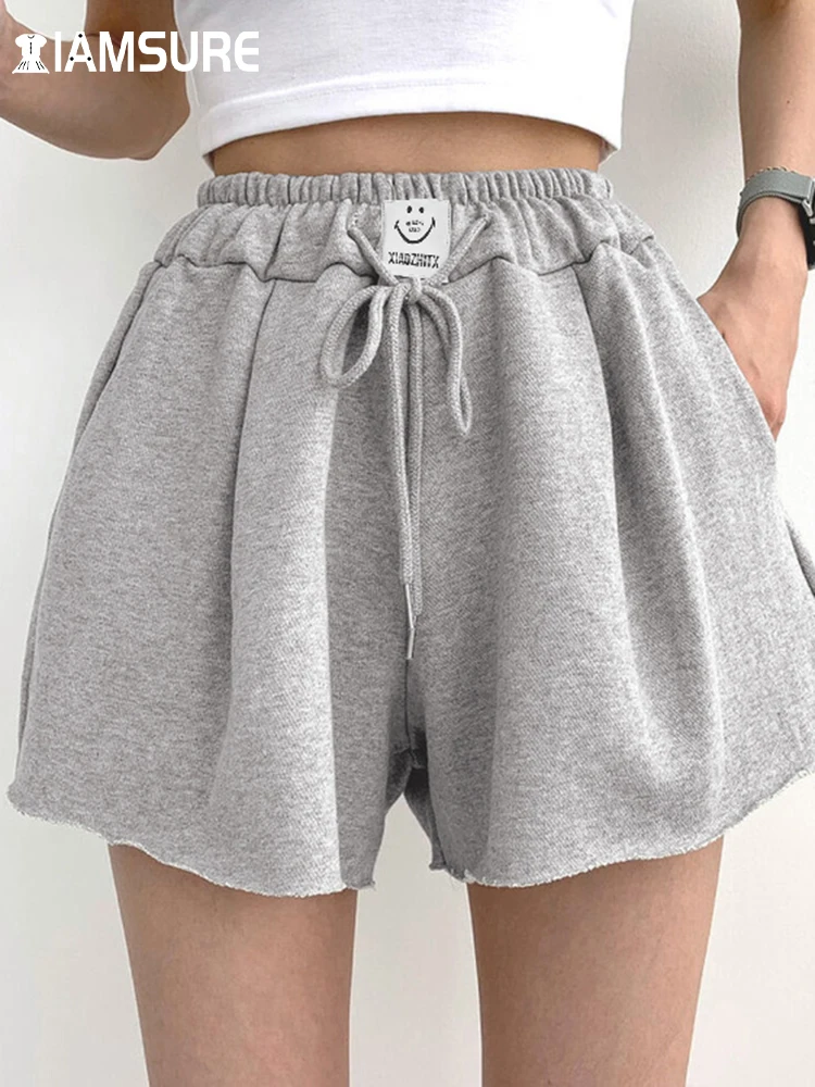 IAMSURE Casual Loose Solid Shorts Women Streetwear Sporty Activewear Basic Mid-Waisted Drawstring Shorts Women 2022 Summer Lady
IAMSURE Casual Loose Solid Shorts Women Streetwear Sporty Activewear Basic Mid-Waisted Drawstring Shorts Women 2022 Summer Lady