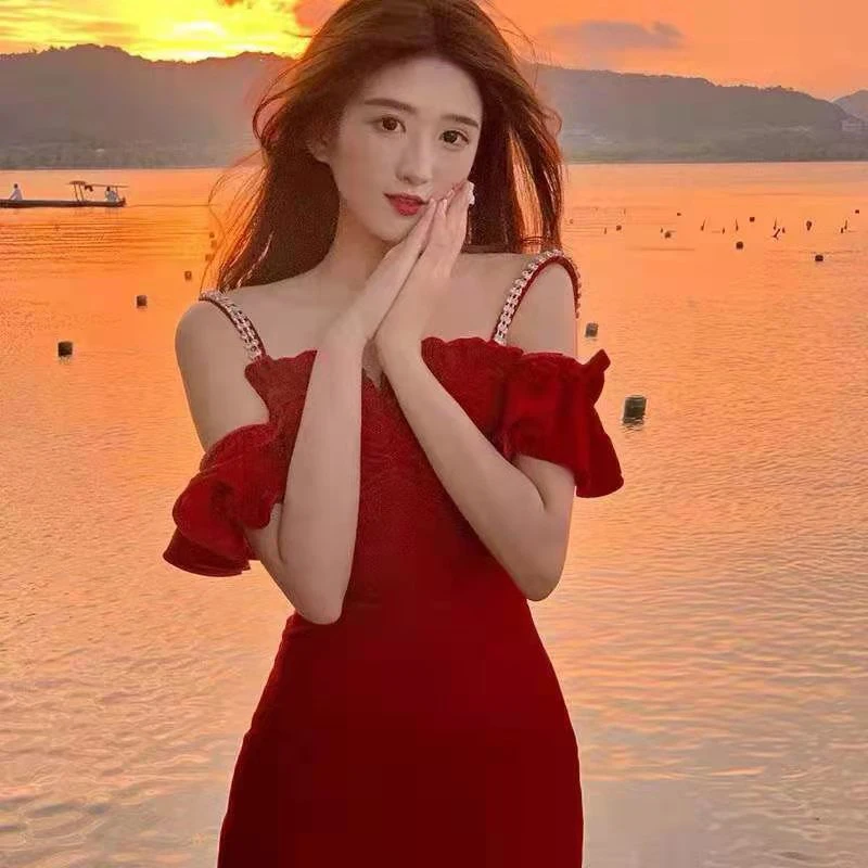 Summer Sling Shoulder Sexy Suspender Dresses Women Sleeveless Slim Female French Temperament Close Waist Strap Korean Vestido
Summer Sling Shoulder Sexy Suspender Dresses Women Sleeveless Slim Female French Temperament Close Waist Strap Korean Vestido