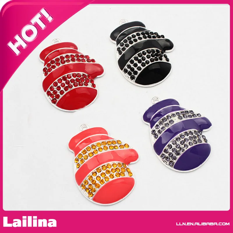 Rhinestone and Enamel Gloves pendant /Crystal Boxing Gloving pendant necklace /Chunky Charm &Pendant
Rhinestone and Enamel Gloves pendant /Crystal Boxing Gloving pendant necklace /Chunky Charm &Pendant