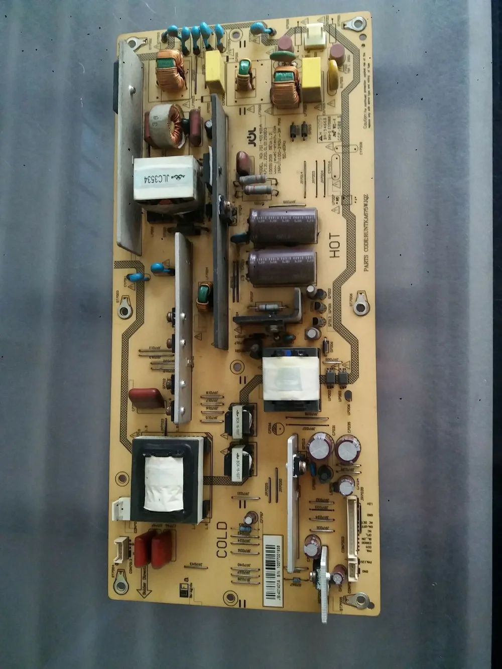 RUNTKA675WJQZ RUNTKA676WJQZ плата источника питания для Φ 40G10 LCD-46G100A Подключение платы GLB видео
RUNTKA675WJQZ RUNTKA676WJQZ плата источника питания для Φ 40G10 LCD-46G100A Подключение платы GLB видео