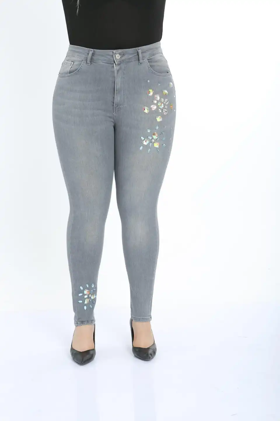 Diaves Plus Size Woman Summer Fashion High Waist Elestic Geometric Stone Embroidered Skinny Jeans Turkish Quality
Diaves Plus Size Woman Summer Fashion High Waist Elestic Geometric Stone Embroidered Skinny Jeans Turkish Quality
