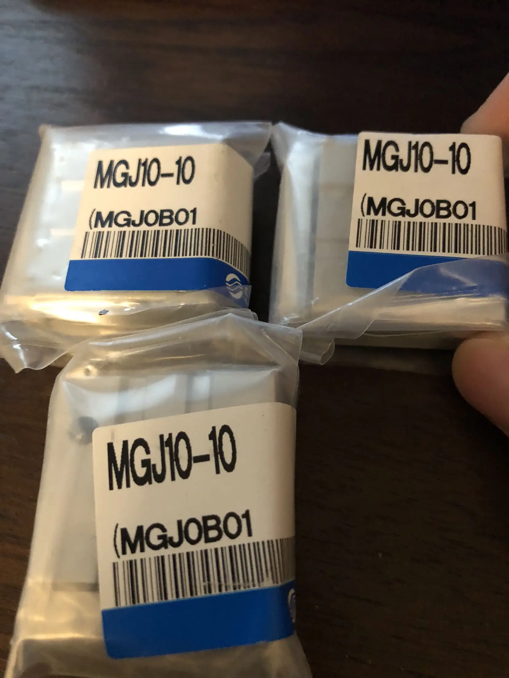 Miniature miniature cylinder with guide rod MGJ6-5/10/20/25/30-mgj10-10/15/30Three bar cylinder,
Miniature miniature cylinder with guide rod MGJ6-5/10/20/25/30-mgj10-10/15/30Three bar cylinder,