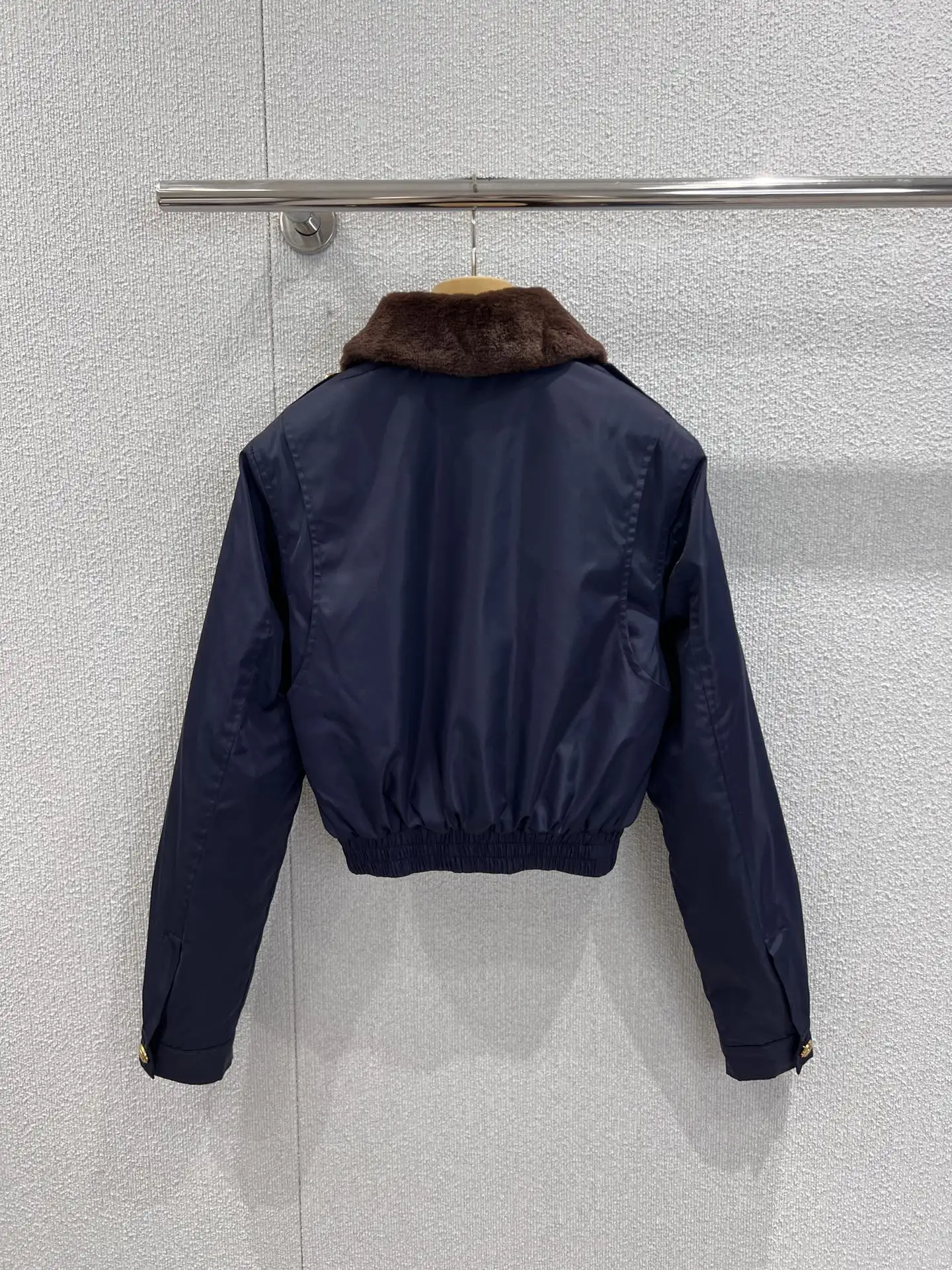 

Autumn/Winter 2025 Fashion Women'S Clothes Lapel Cropped Tunic Jacket Matte Satin Nylon Fabric Lightweight Silhouette