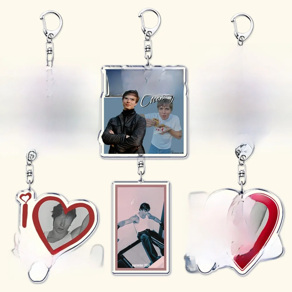 Hot I Love My Boyfriend Nicholas Chavez Breloczek do kluczy Pierścionek do torby Potwory Menendez Brothers Breloczek do kluczy Biżuteria Fani Prezenty — zdjęcie 2