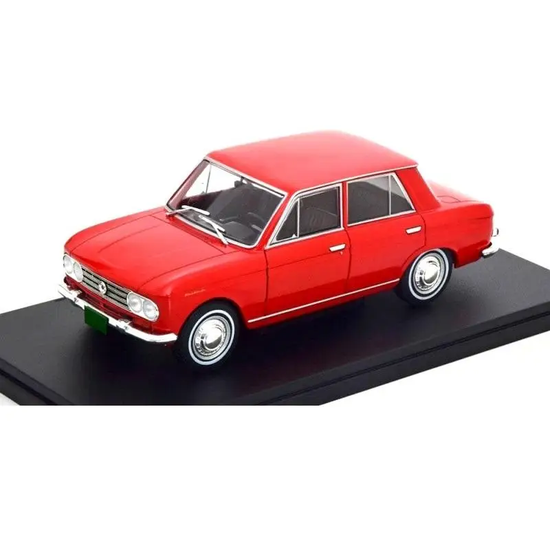 Salvat, Voiture japonaise classique Bluebird Tizoc 410 1964, Miniature moulé sous pression, Échelle 1:24, Collection Salvat Notre amée Collection de voitures sans Facículo, Emballage blister, Peut être froissé, Base