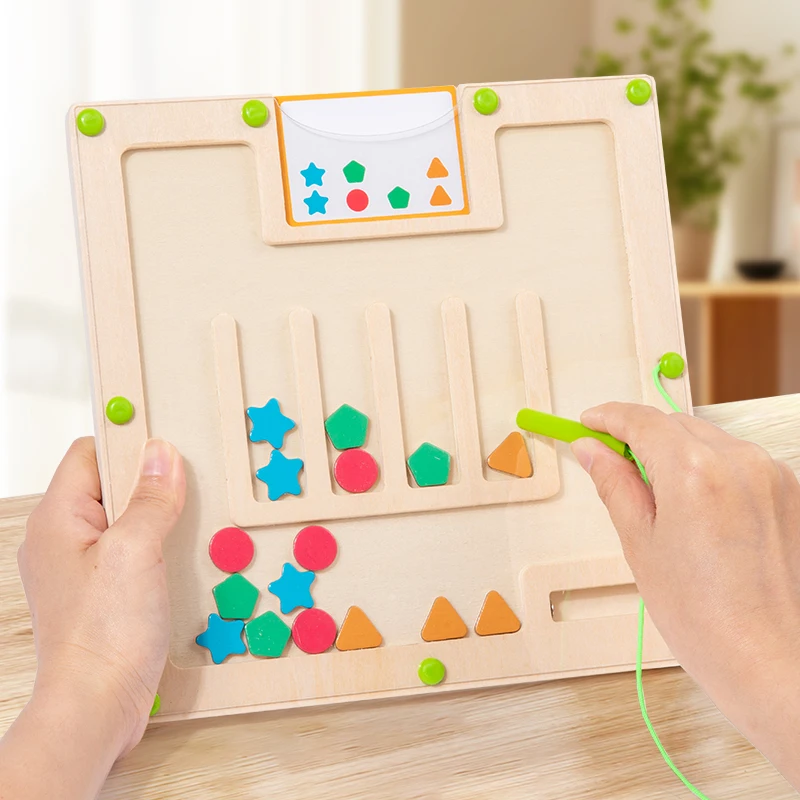 Giocattoli Montessori per i più piccoli Colori in legno Forme Puzzle Labirinto magnetico Giocattoli per motori fini Giocattolo di coordinazione