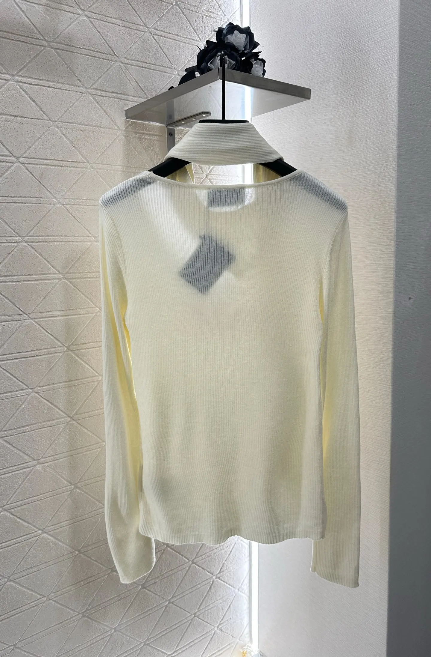 

2025 New Sweater Solid Pullover Long-sleeved Fashionable Versatile Slimming Figure-hugging Spring Summer