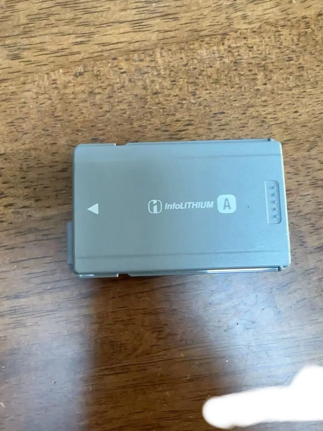 더 많은 것을 저렴하게 구매하십시오. DCR-PC1000E NP-FA70 디지털 카메라 리튬 배터리 FA70 충전기에 적합합니다.