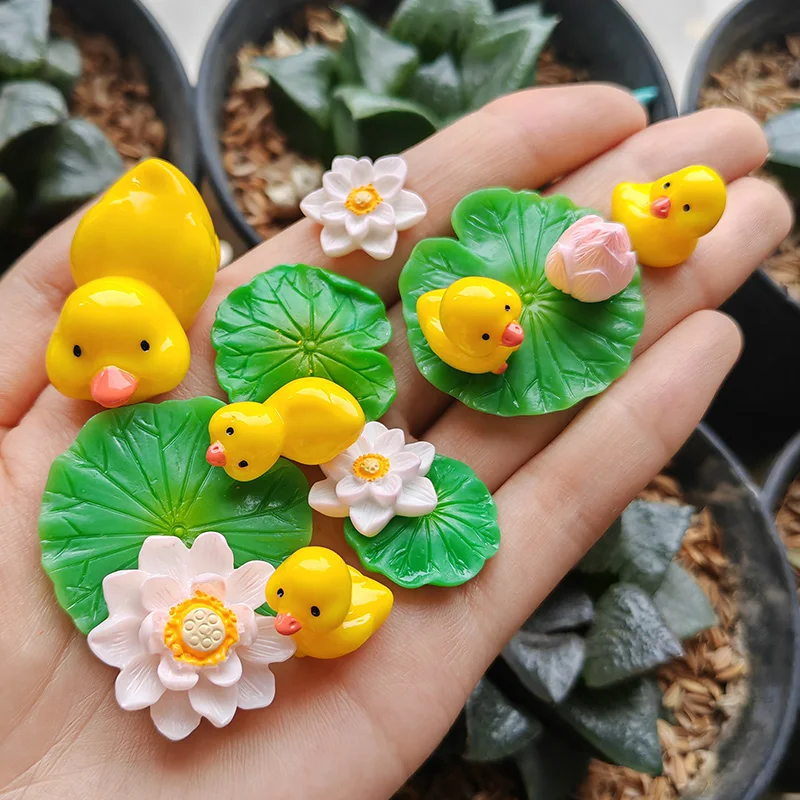 BAIUFOR Fish Lotus leaf Cartoon Duck set Terrarium Aquarium Figurines DIY Fairy Garden Fish Tank Landscape Miniature Home Decor